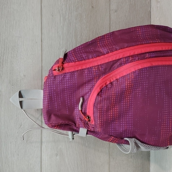 Eddie Bauer Womens One Shoulder Outdoor Backpack - Picture 2 of 13